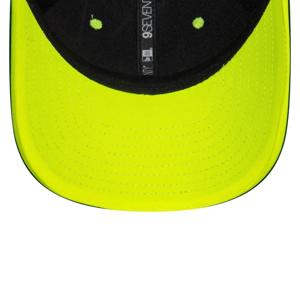 NEW VR46 CORE 9SEVENTY STRETCH SNAP CAP